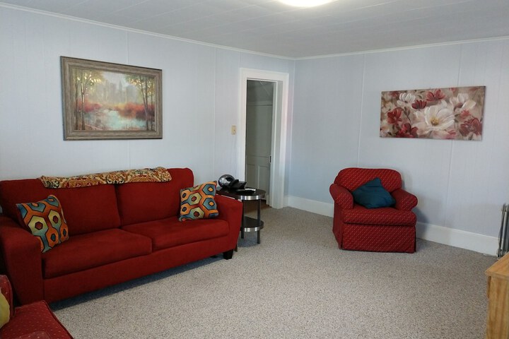 Room 6 of 27