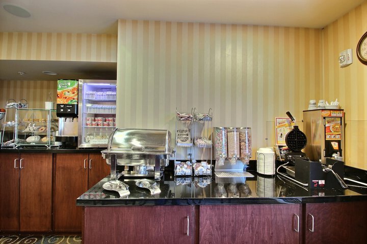 Breakfast/Coffee Service 23 of 29