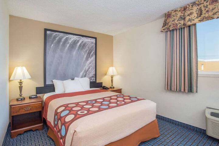 Room 17 of 21