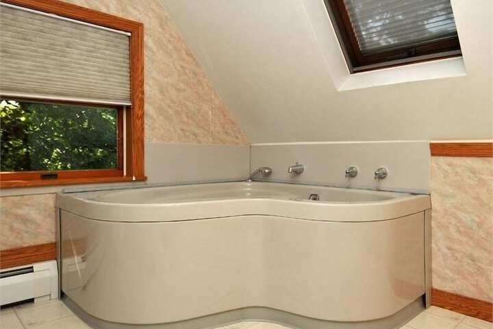 Victorian Loft B & B