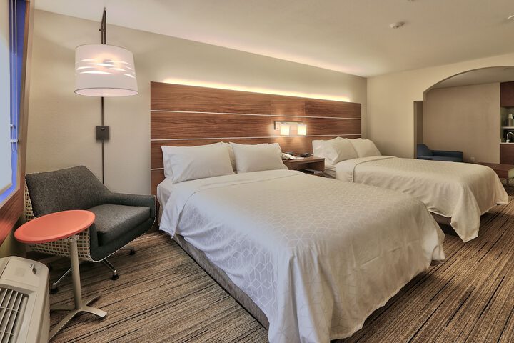 Holiday Express & Suites Portales by IHG