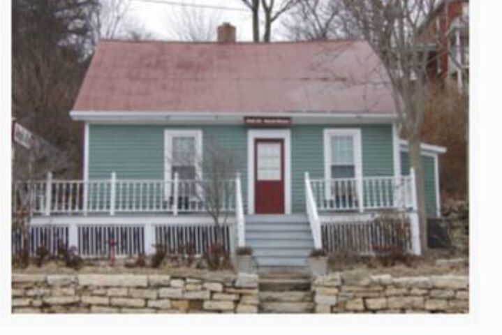 Jeni Js Gifts and Guest Houses