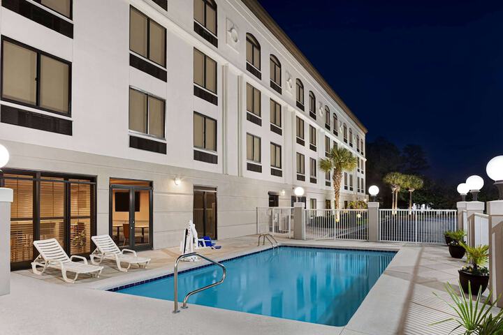Pool 6 of 55