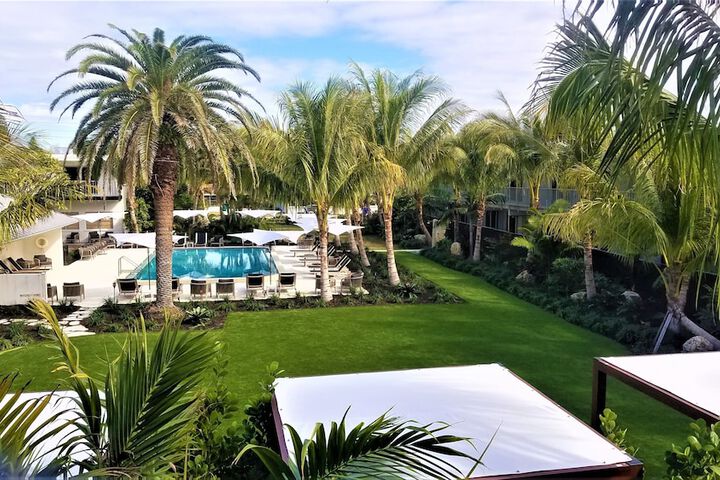 Hotel 4 of 101