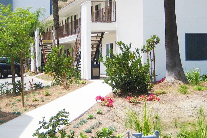 Hotel Exterior 38 of 41