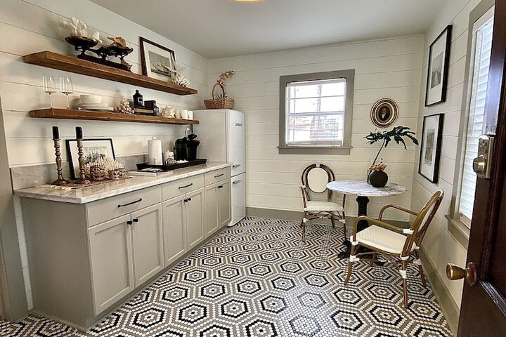 Coppersmith Inn B & B