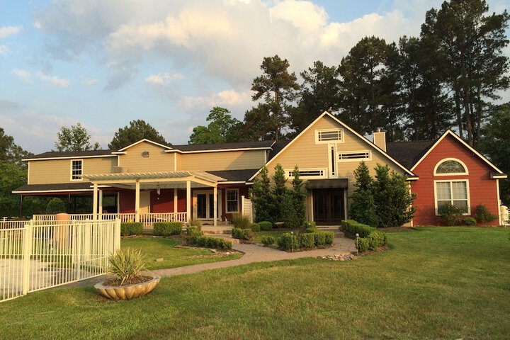 Maple Creek Bed and Breakfast