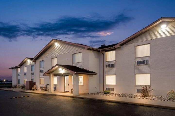 Super 8 by Wyndham Perham