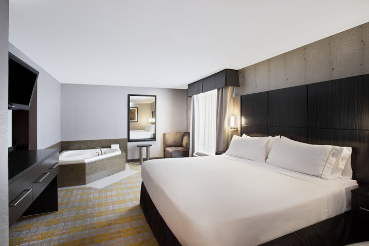 Room 14 of 31