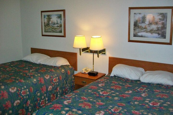 Room 16 of 34