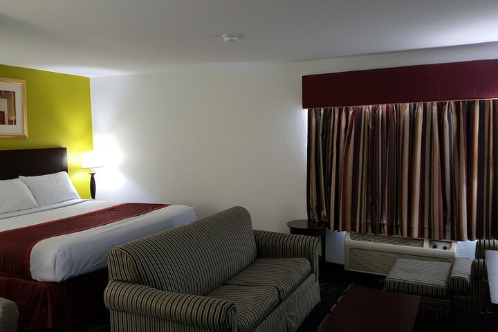Room 18 of 47