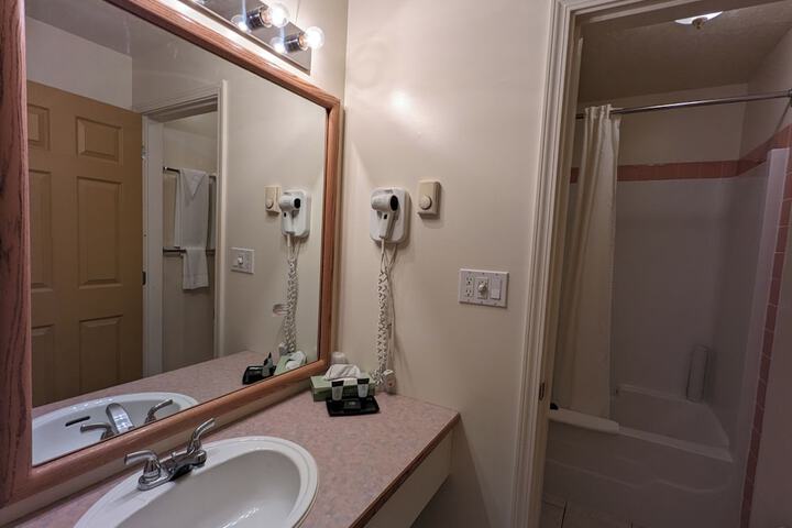 Room 55 of 82