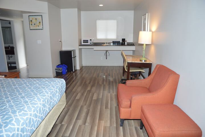 Room 14 of 14