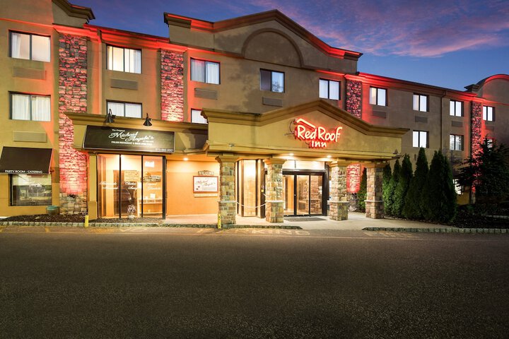 Hotel 7 of 34