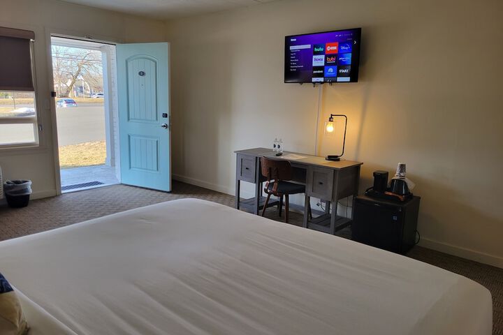 Room 53 of 70