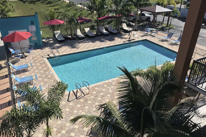 Pool 6 of 25