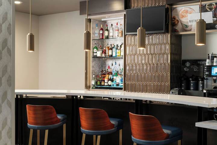 Courtyard by Marriott St. Petersburg Downtown