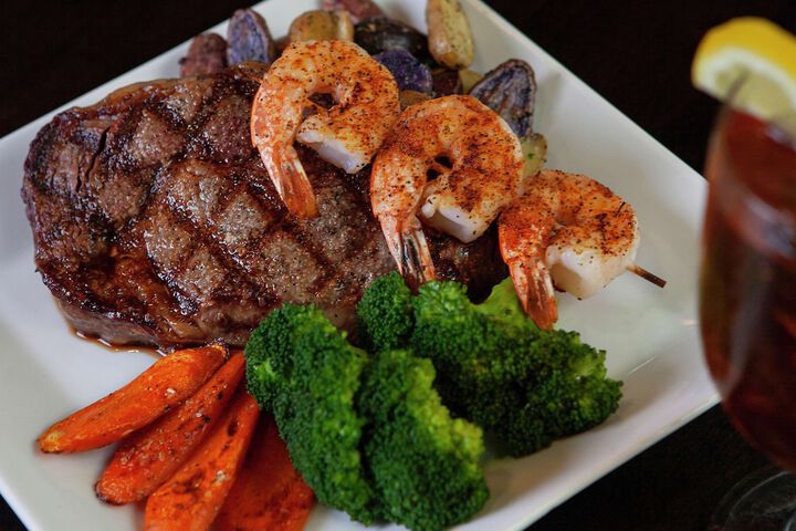 Dining 41 of 50
