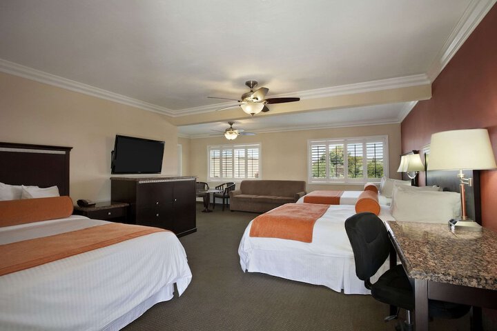 Room 13 of 23