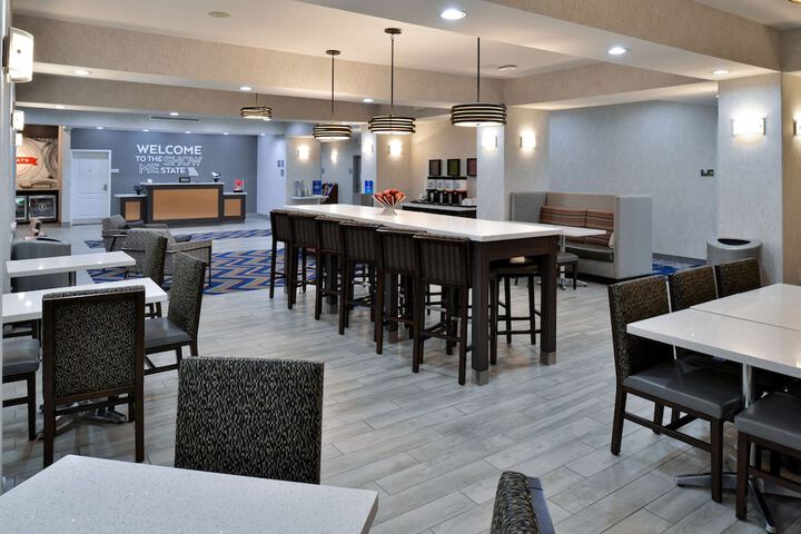 Hotel Interior 17 of 75