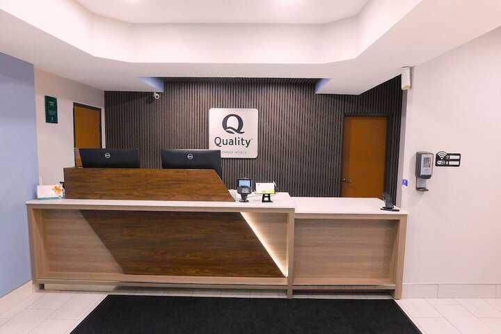 Quality Inn Pontiac