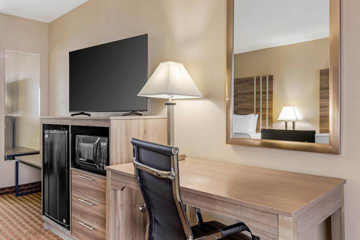 Quality Inn Paris