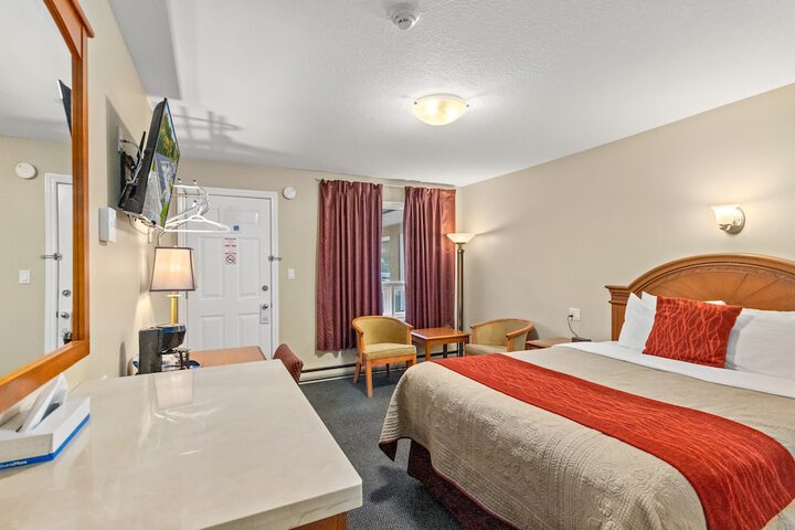 Room 21 of 38