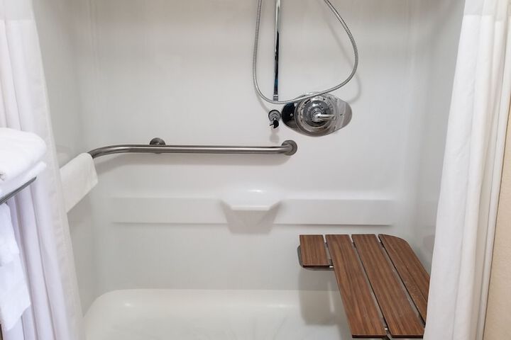 Briarwood Inn