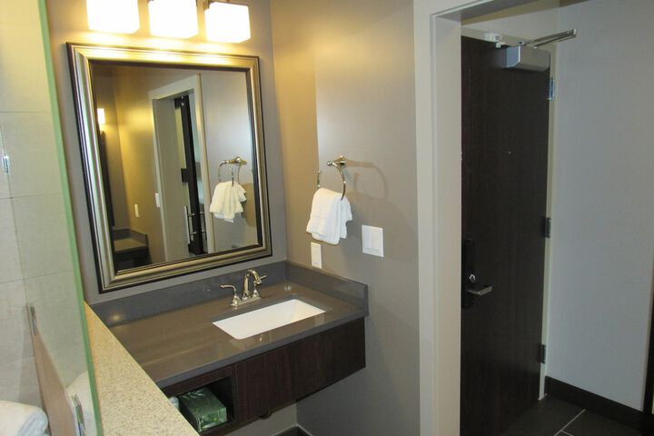 Room 15 of 39