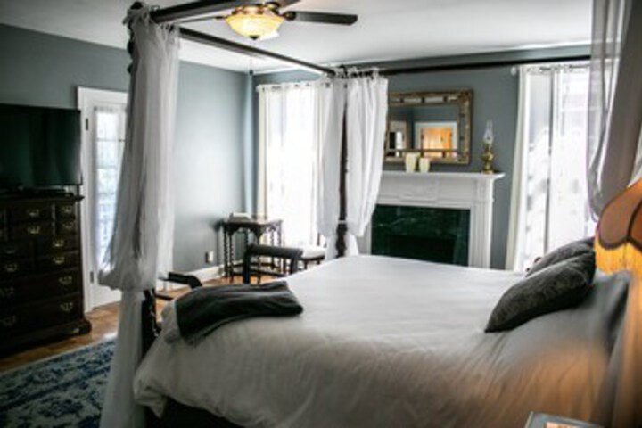 Governors Inn Bed & Breakfast