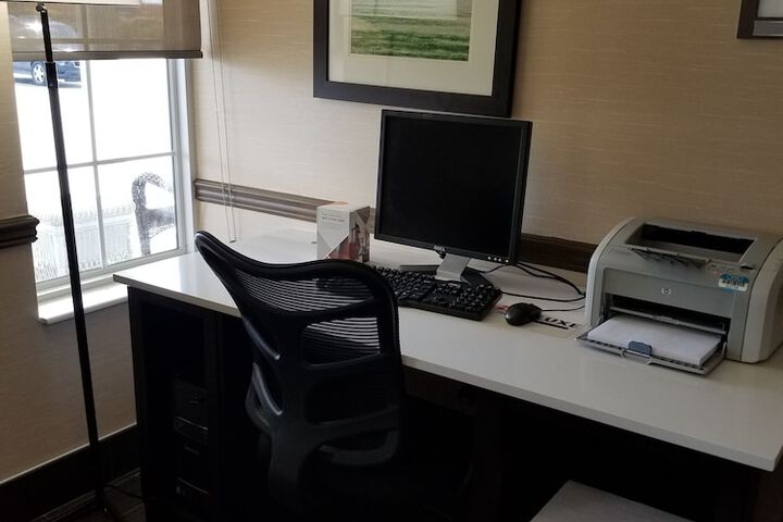 Business Center 54 of 55