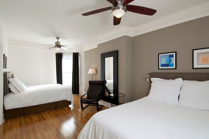 Room 34 of 40