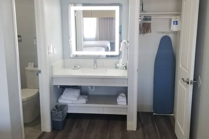 Best Western Orange Plaza