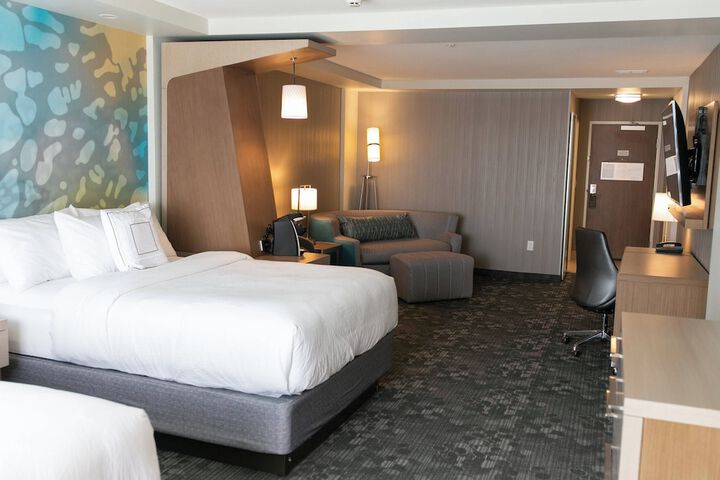 Room 16 of 24