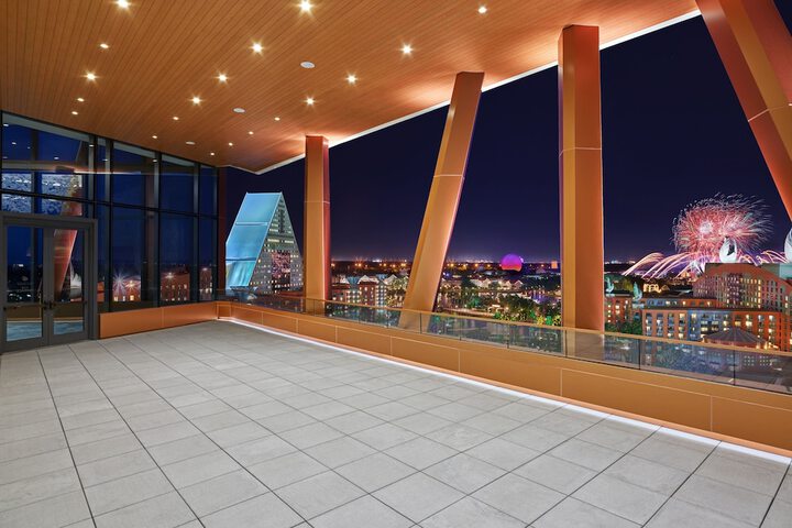 Ballroom/Hall 117 of 170