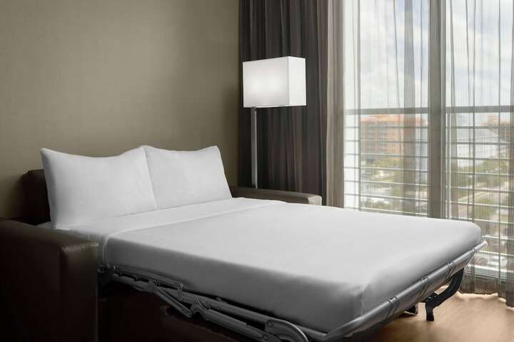 Room 20 of 40