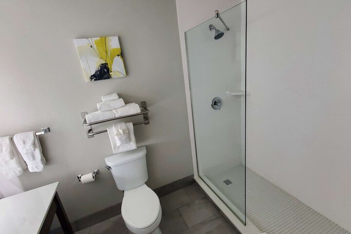 Room 42 of 93