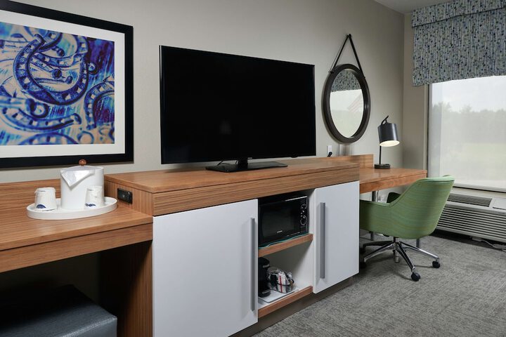 Room 9 of 19