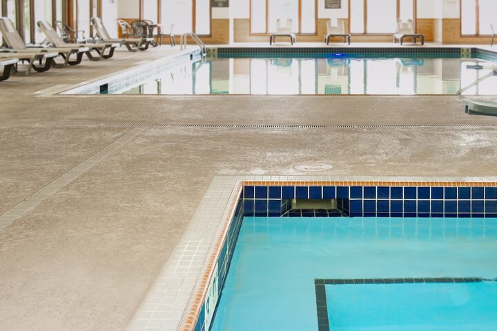 Pool 30 of 117
