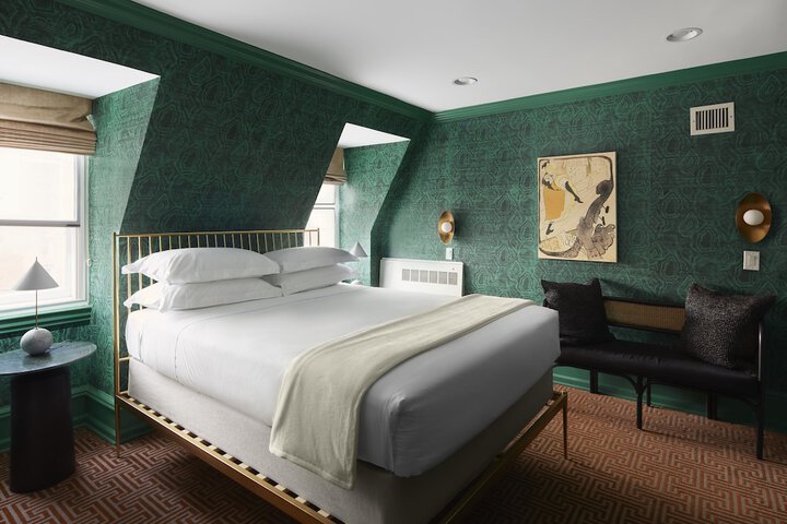 Room 22 of 64