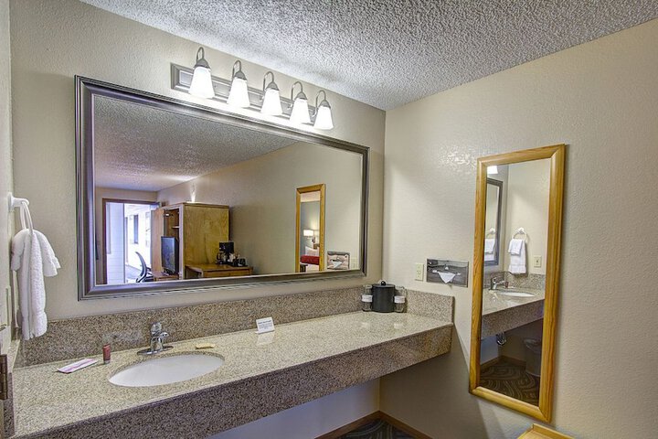 Super 8 by Wyndham Florence OR