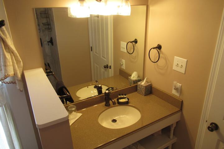 Room 40 of 64