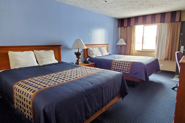Room 15 of 32