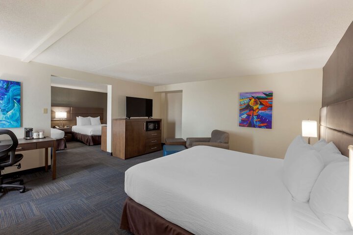 Room 25 of 53