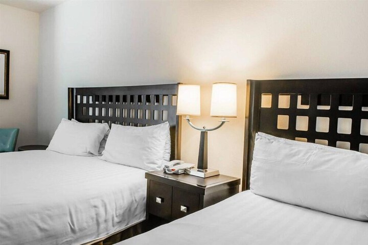 Room 15 of 38