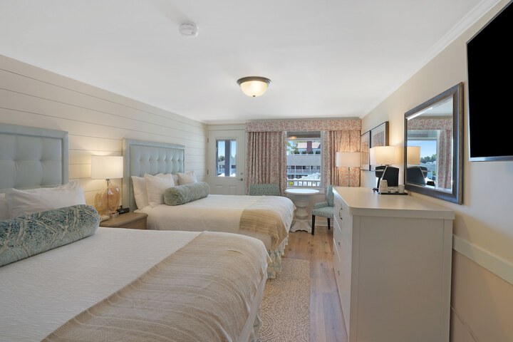 Room 30 of 44