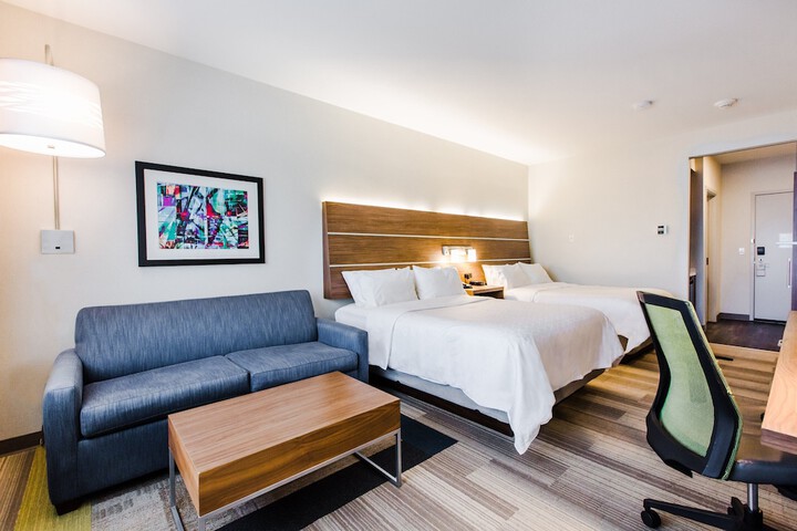 Room 42 of 74