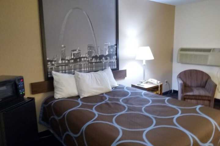 Room 6 of 34