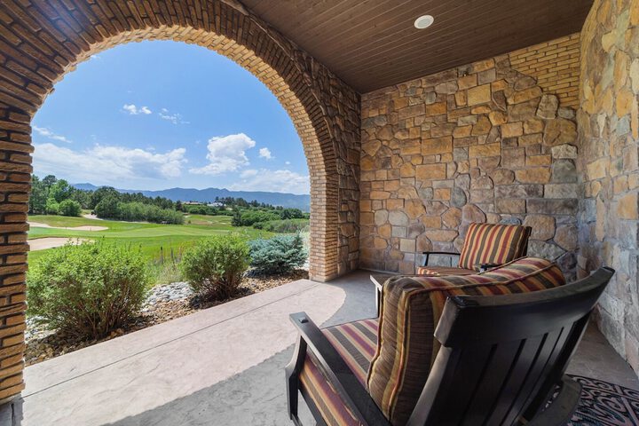 Flying Horse Resort & Club