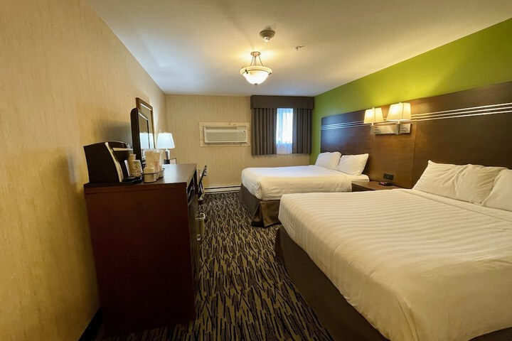 Room 28 of 112